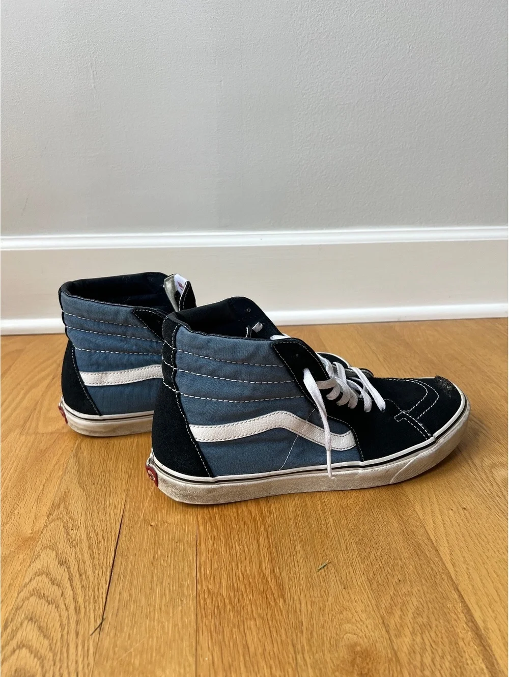 Vans Sk8-Hi Black Navy Blue High Top Skate Shoes Men’s Size 11 Damaged Toe